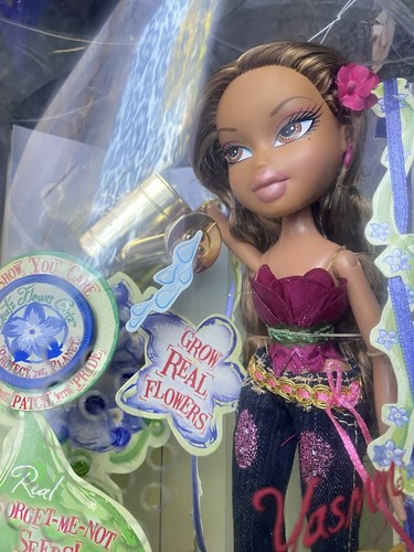 Rare Bratz Flower Girlz Yasmin 2008 - Picture 2 of 3