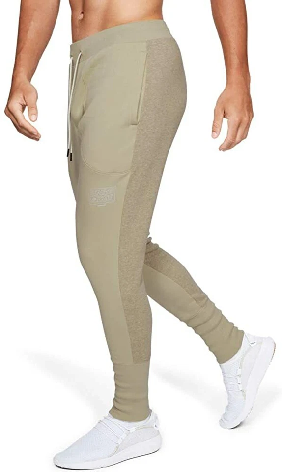 Calça jogger masculina de lã Under Armour linha de base 1343008 tamanho 3XL - Imagem 2 de 4