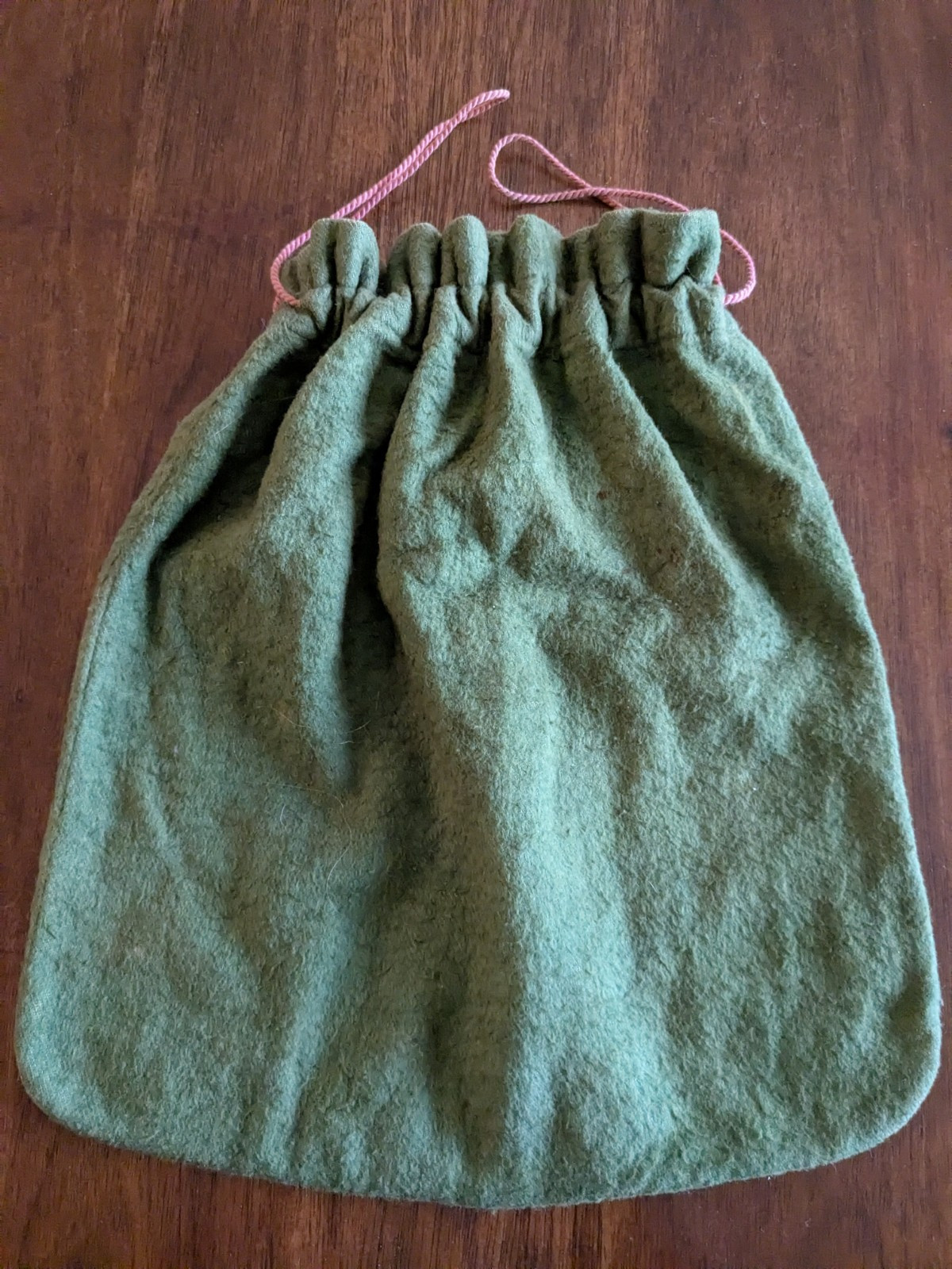 VTG Anti Tarnish Silver Medium Green Drawstring Pouch 10