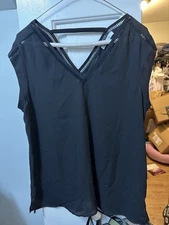 dr2 top Black Cutouts Peekaboo Lightweight Dressy Used Medium