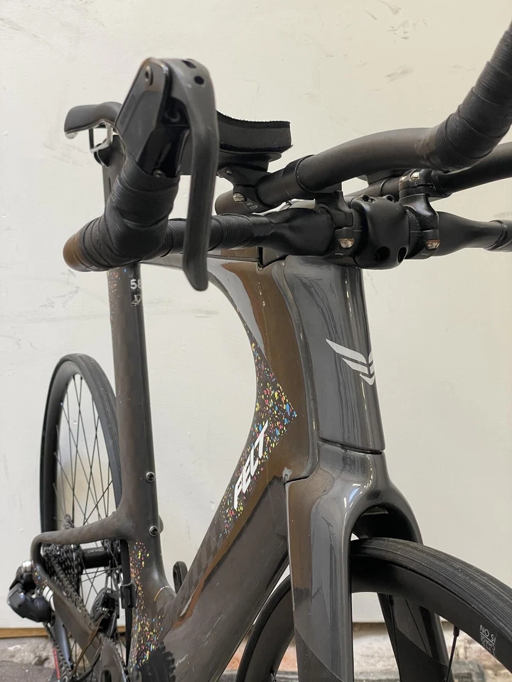 Usado Fieltro IA Advanced Force eTap AXS Mate Textreme Salpicaduras/Carbón Brillante 58 cm Foto 2 de 4