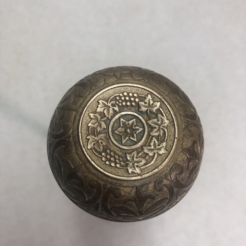 Bronze (2) Doorknobs Antiques