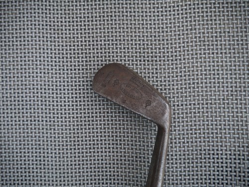 Antique Vintage Wood Shaft Spalding Gold Medal 2 Dot Face Mashie W - Picture 2 of 18