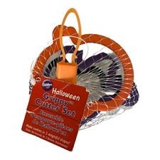 Lot of halloween items