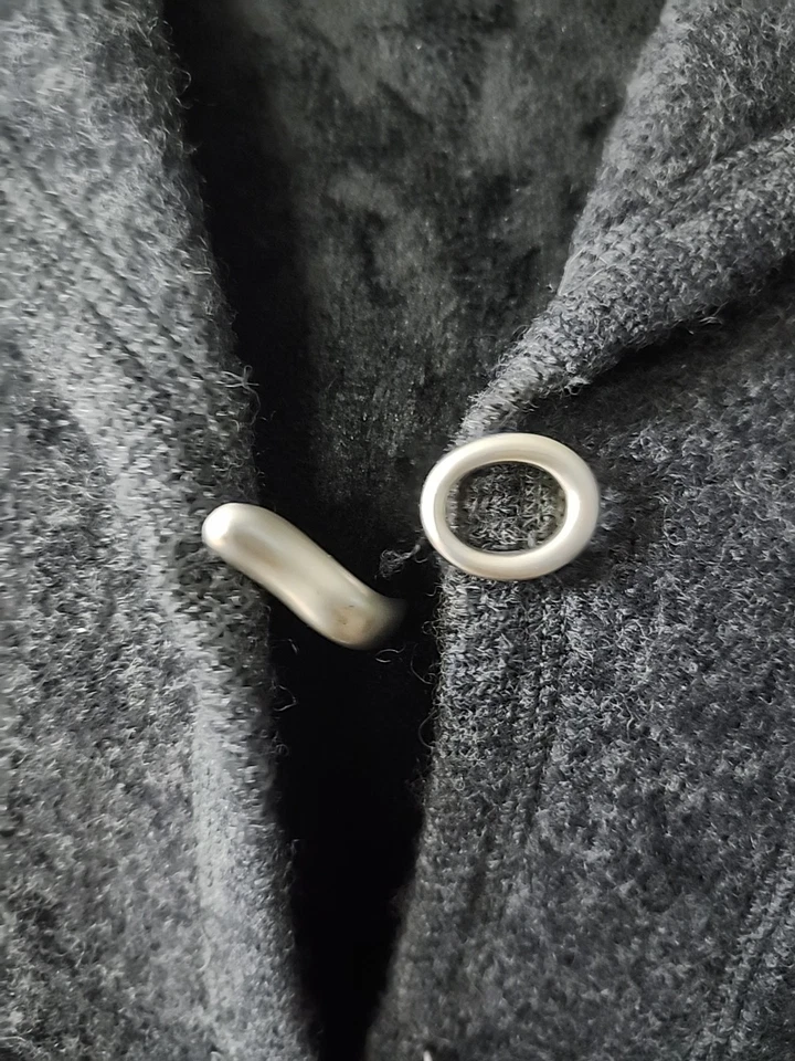 Cárdigan Pierre Cardin 100 % lana, gris carbón, pequeño, cierres de cierre de metal Foto 4 de 4