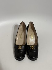 Vtg Chanel Black Leather Gold CC Logo Heels 35.5