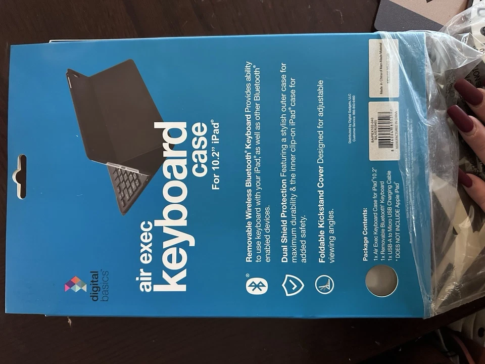 Air Exec Keyboard Case for iPad 10.2 Inch - Brand New Still In Original Package - Image 3 of 4