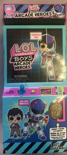 LOL Surprise! Boys ARCADE HEROES Action  - FAN BOY ATOMIC Doll Suit Helmet