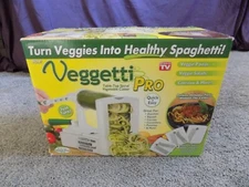 AS SEEN ON TV !  VEGGETTI PRO Table Top Spiral Vegetable Cutter