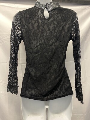 Shishangfeng Black High Neck Lace Long Sleeve Top • Size