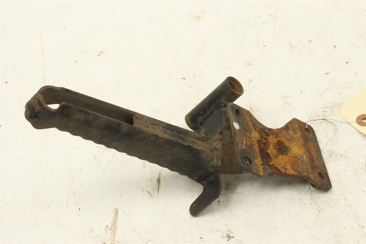 Kawasaki Bayou 300 88 Foot Peg Right 34028-1392-5A 32565 | eBay