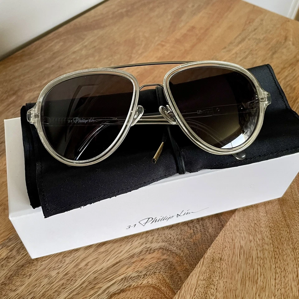 NEW Linda Farrow x Phillip Lim aviator sunglasses clear/silver frame blue lens - Image 3 of 4