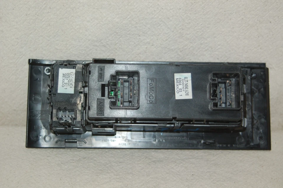 Interruptor de ventana eléctrica Ford Explorer Master Driver 2006-2007 H3Z25 Foto 3 de 3