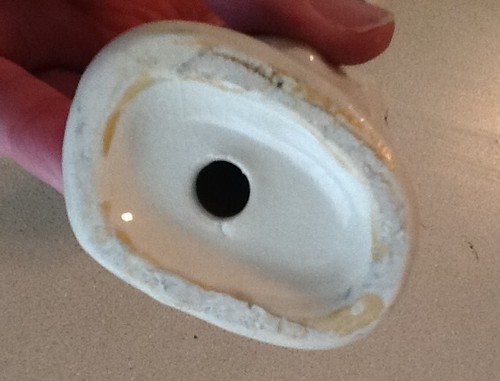 Salt and pepper shakers  ●  Dutch Boy and Girl  ●  S and P holes  ●  Vintage+ - Picture 5 of 7