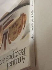 Better Homes and Gardens Annual Recipes 2011 - Hardcover - GOOD