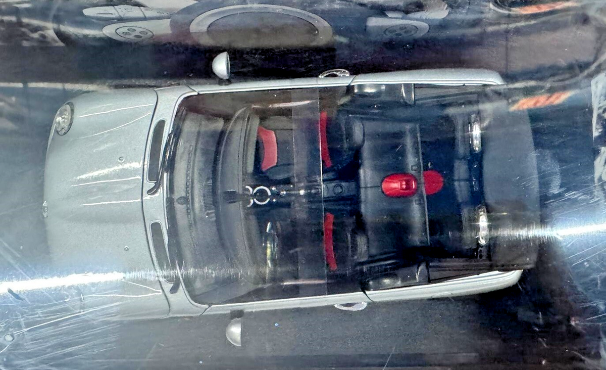 MINI COOPER CABRIO 1:18 DIECAST MODEL BY HOT WHEELS – COLLECTIBLE