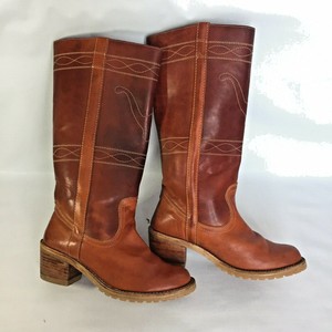 lined cowboy boots