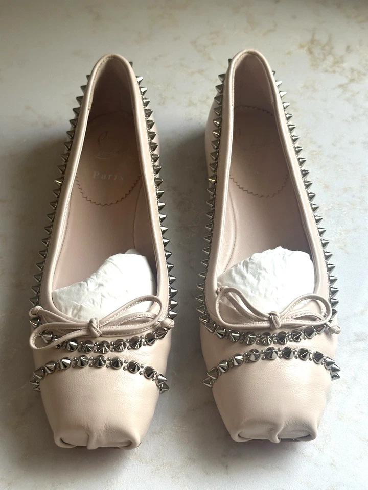 NUEVO EN CAJA CHRISTIAN LOUBOUTIN Mamadrague Picos Cuero Ballet Planos Leche 36.5 $945 Foto 4 de 4