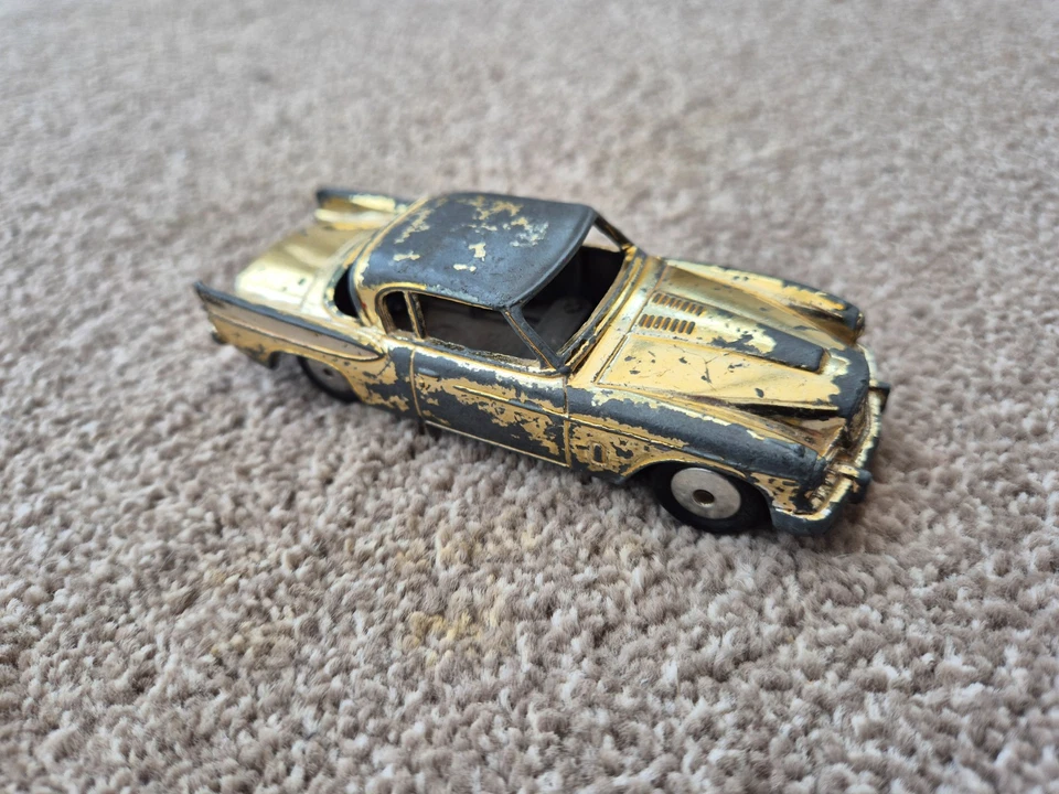 Auto Diecast Corgi Toys 211S Studebaker Golden Hawk Vintage Anni '60 - Immagine 2 di 4
