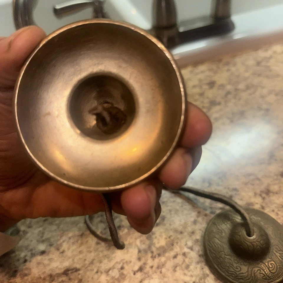 Campana nepalí de latón puro instrumento musical colgante adorno decoración Foto 3 de 3