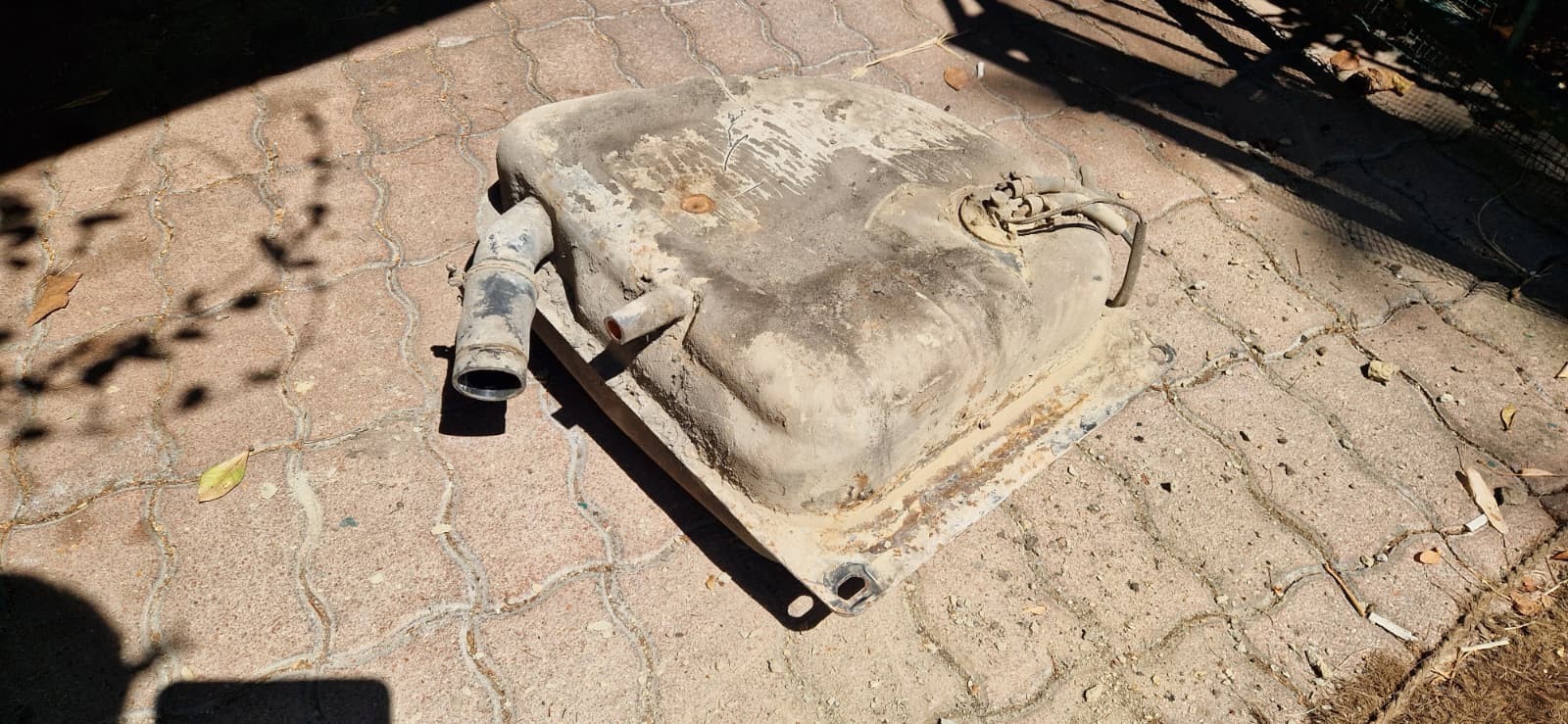 SERBATOIO BENZINA CARBURANTE FIAT PANDA 141 4X4 CARBURATORE