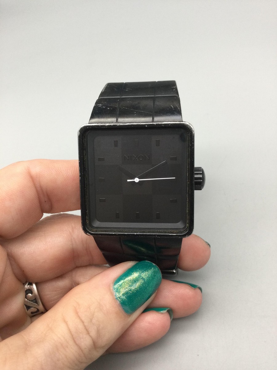 Nixon The Quatro Mens Watch 36mm Black Dial Steel Bracelet 
