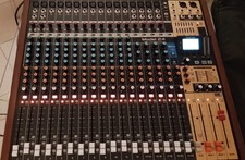 TASCAM model 24 : enregistreur