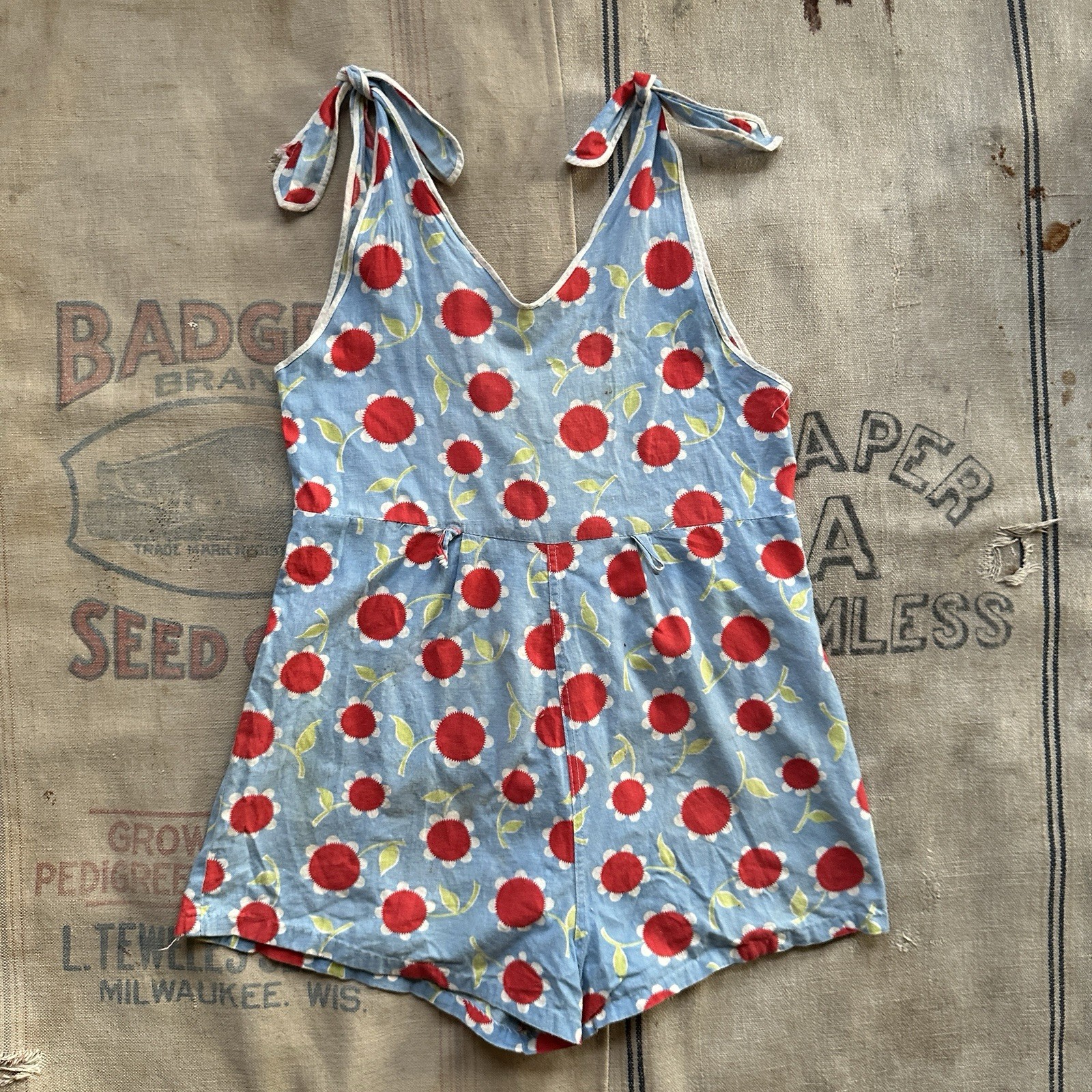 Vintage 1930s 40s Girls Floral Feedsack Romper Si… - image 1