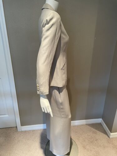 Armani Collezioni silk taupe ladies suit Size 4/6 - Picture 4 of 7