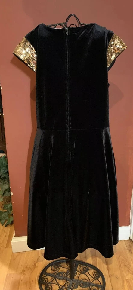 Hartstrings Girls Sz. 10 Black Gold Sequin Festive Christmas Holiday Dress - Image 3 of 4