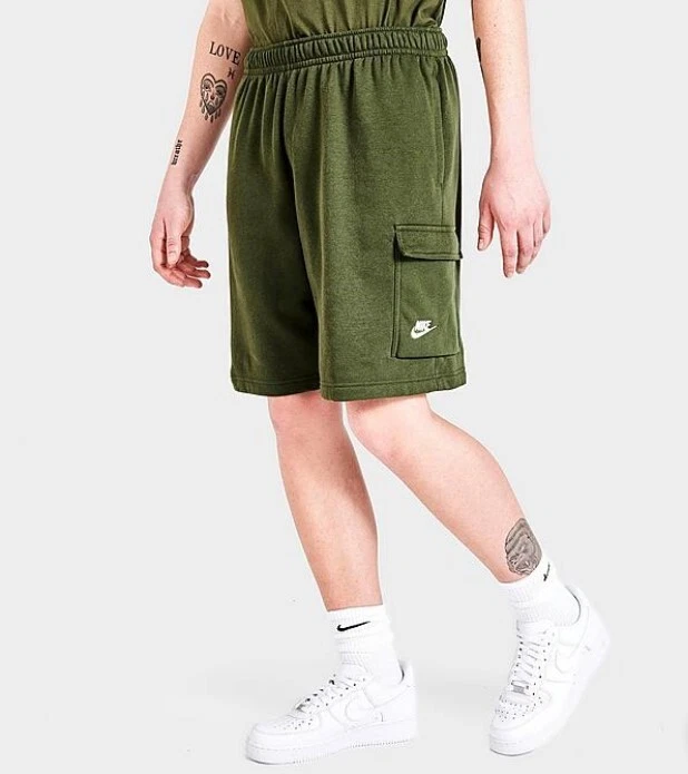 Nike club cheap shorts green