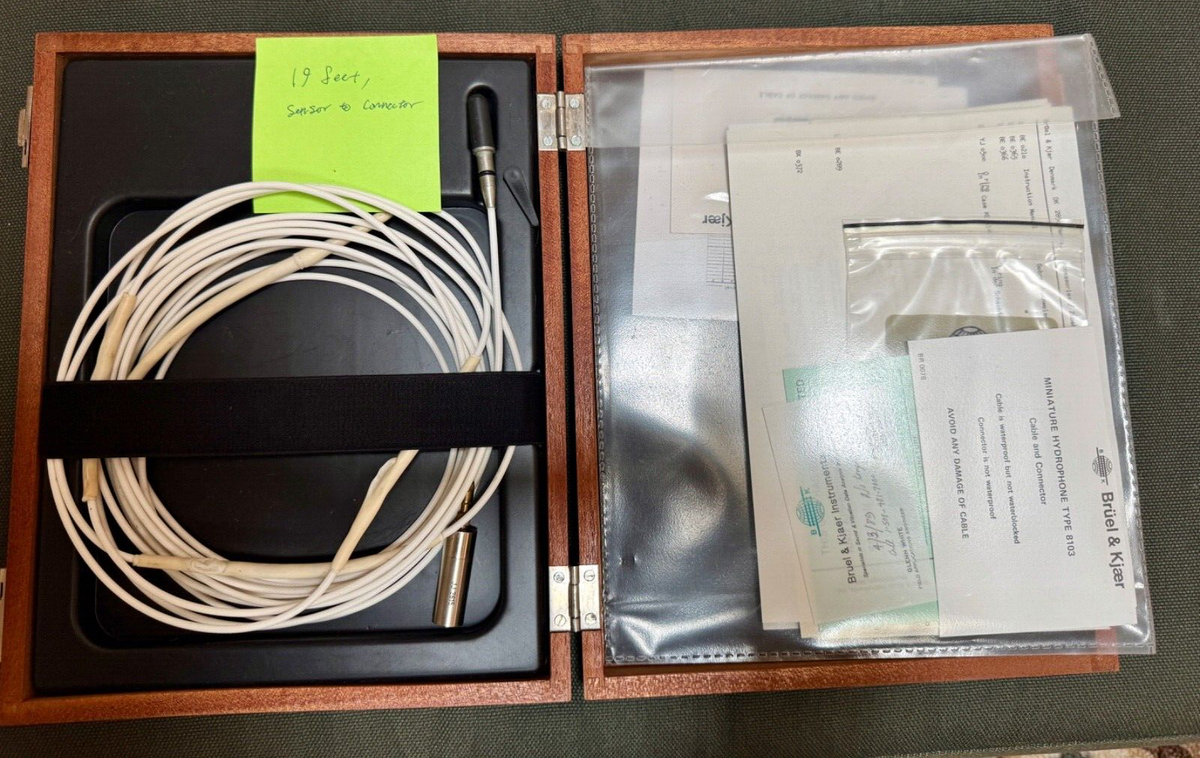 Connecteurs étanches Bruel & Kjaer Type JJ0415 – Neuf En Boîte Ouverte