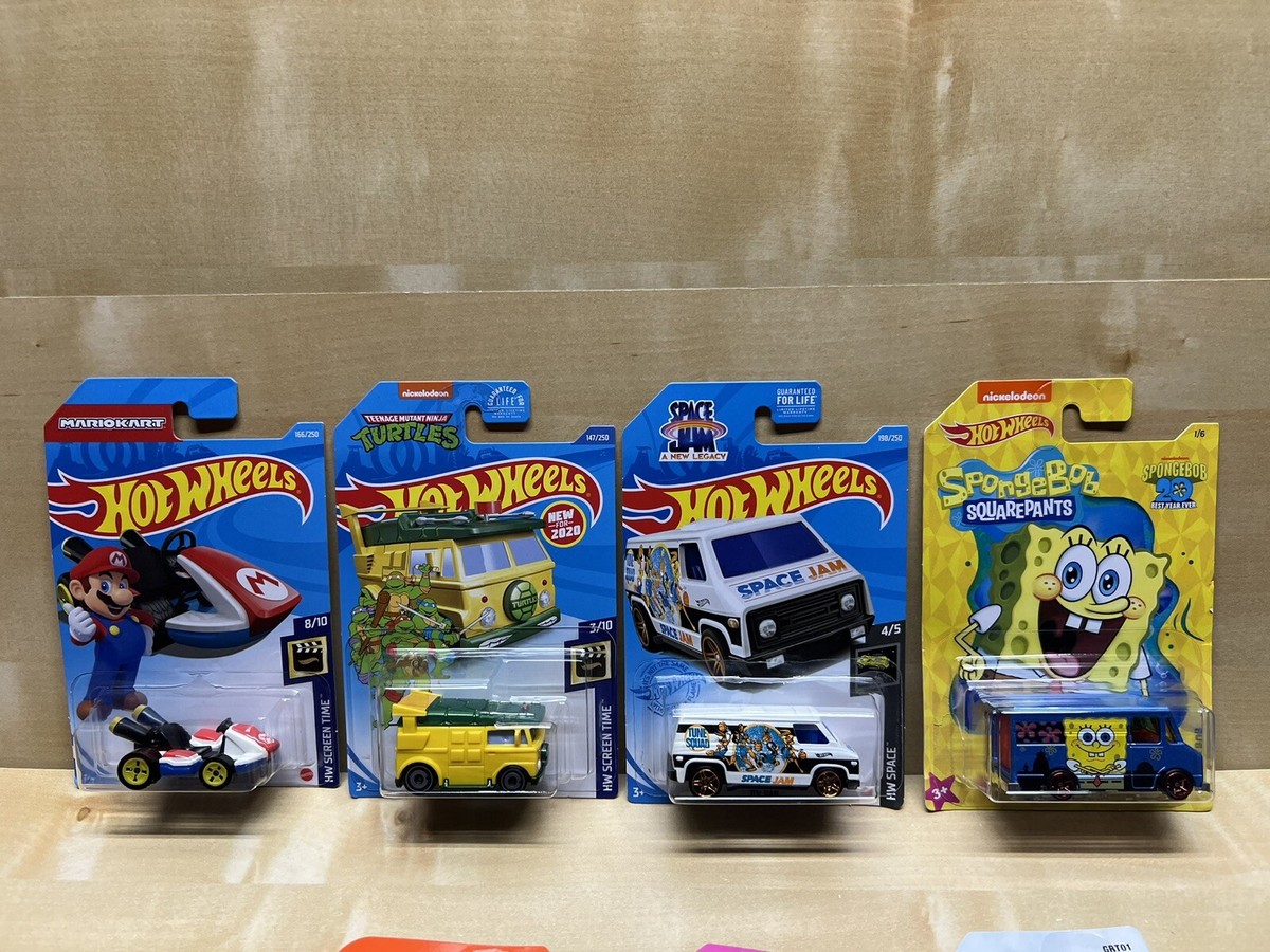 Hot Wheels Super Mario Kart Ninja Turtles Party Space Jam Van - Main Image