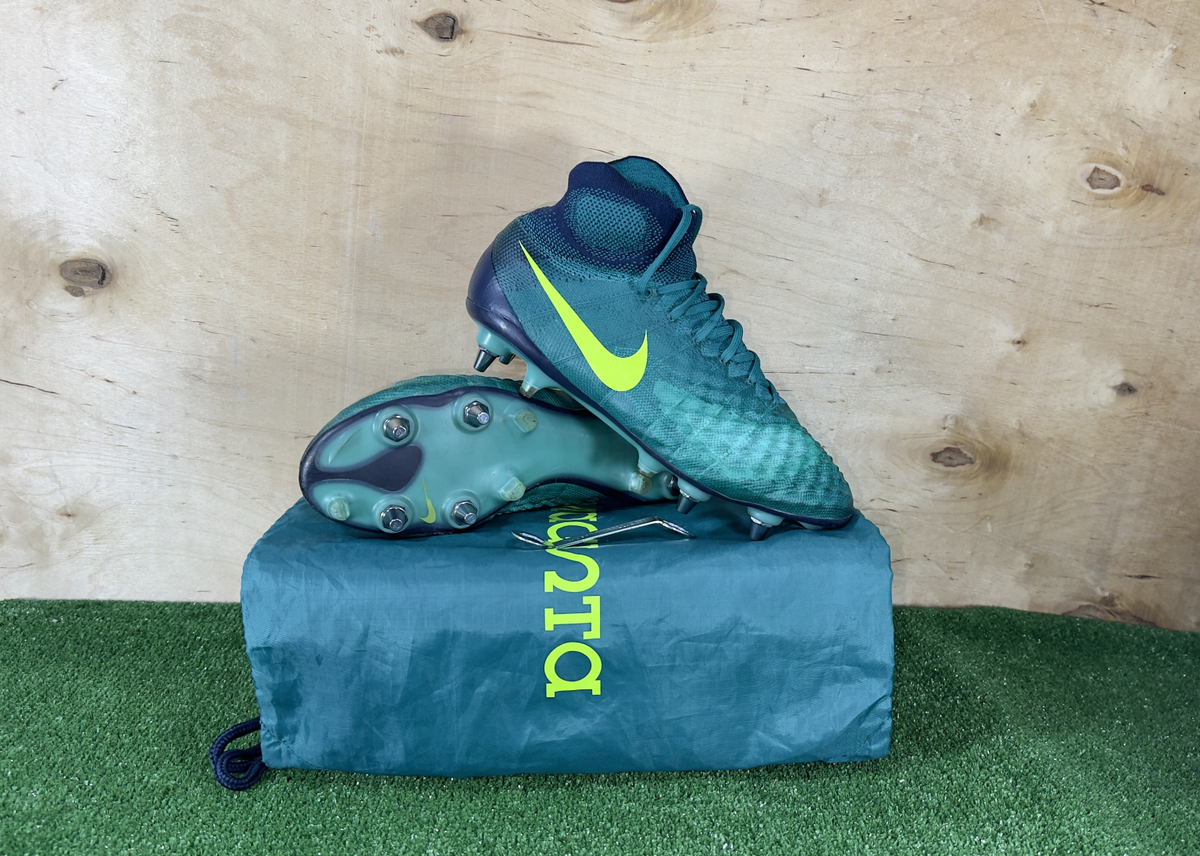 Nike Magista Obra II SG 844596-375 Elite Green boots Cleats Nike Magista Obra II SG 844596-375 Elite Green boots Cleats