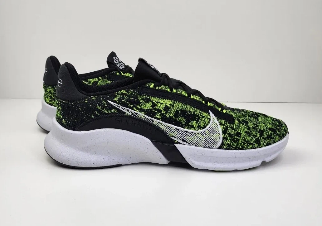 Zoom flyknit trainers clearance mens