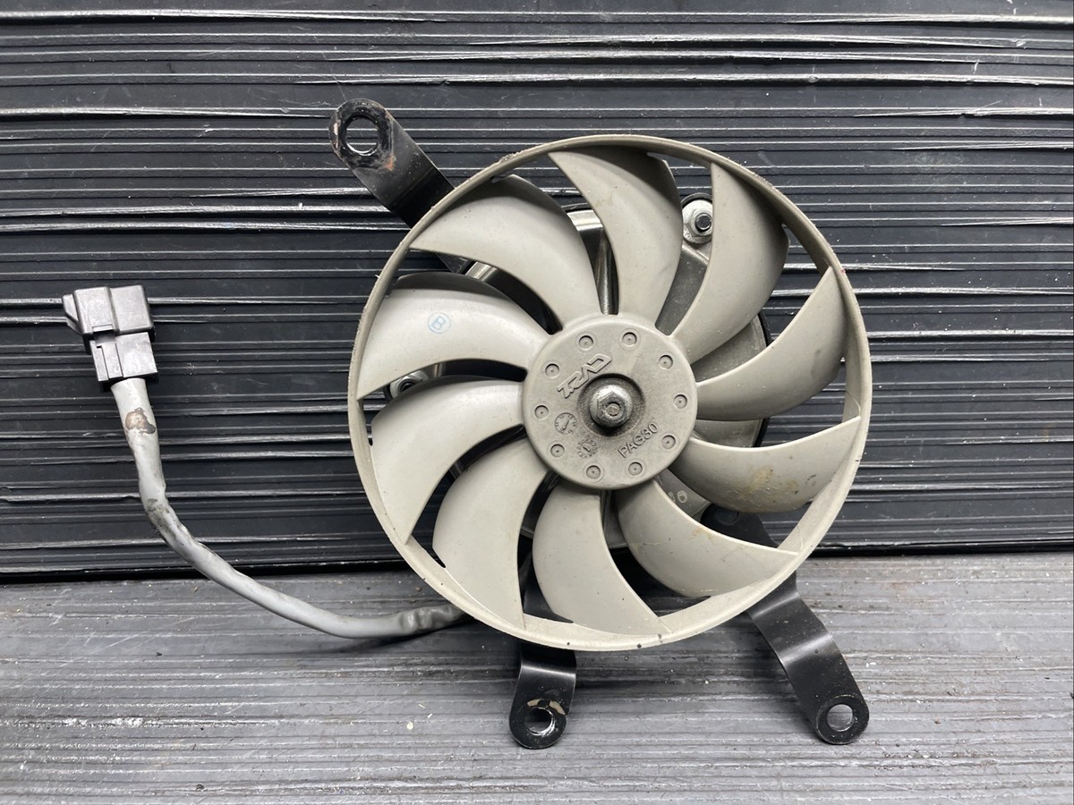 いの 2011 Yamaha YZF R6R, Right radiator fan assembly, cooling