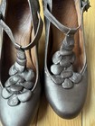 CLARKS Indigo Women Size 8 Pump Bronze T Strap Cone Heel Round Toe — photo 2