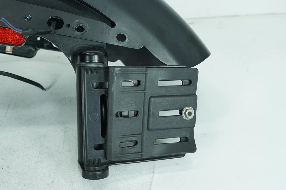 Harley-Davidson Sportster XL883 2015 hierro OEM panel de guardabarros de rueda trasera 59847-10 Foto 2 de 4