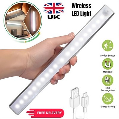 PACK LED Bewegungsmelder Licht USB Wiederaufladbar PIR Nacht Magnetstreifen Lampe