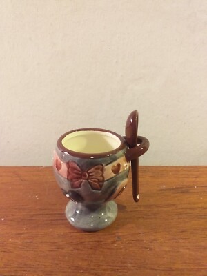 VINTAGE KERAMIK FRANZÖSISCHER EIERBECHER + LÖFFEL, TERRES ET COULEURS
