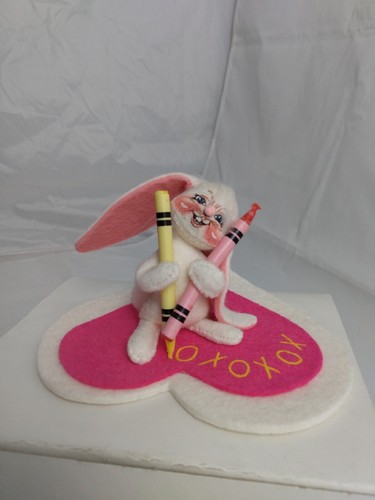 Vintage 3" Annalee Mobilitee Hugs Kisses Bunny Rabbit Meredith NH USA April 1998 - Bild 1 von 9