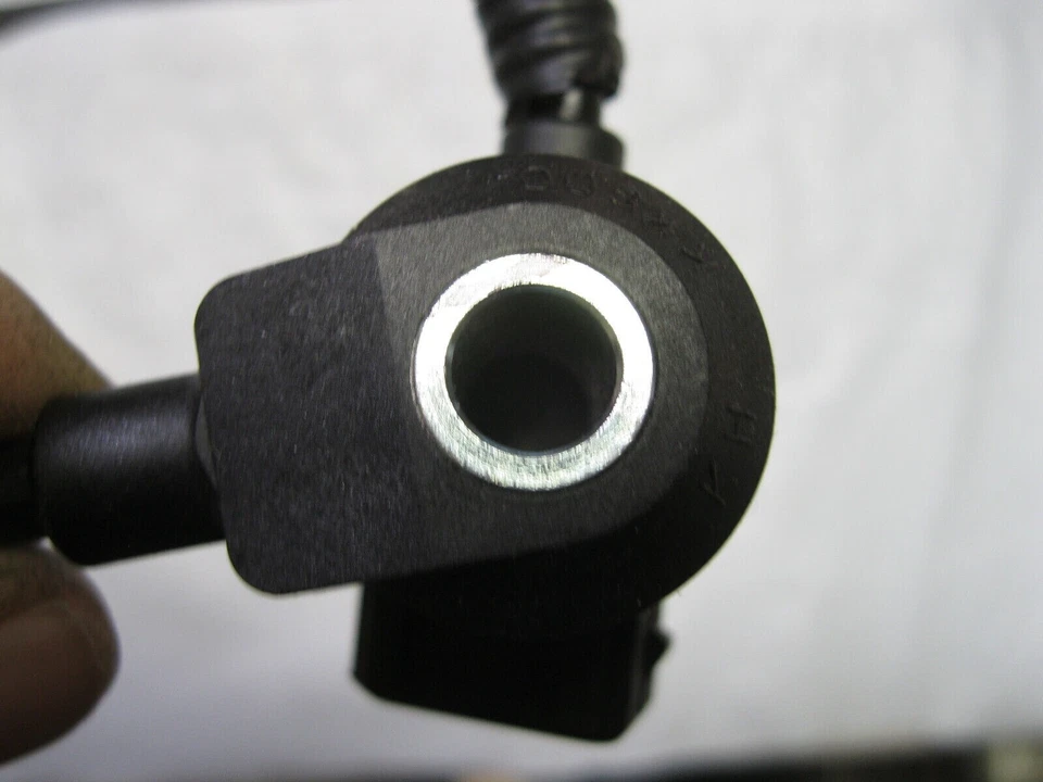 Airtex 5S2233 Front (Detonation) Knock Sensor Assembly Foto 3 de 4