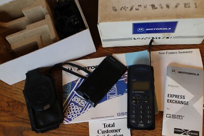 Premium AI Image | Retro Old Vintage Mobile Cell Phone Pushbutton From 90s 2000s 75563 17649