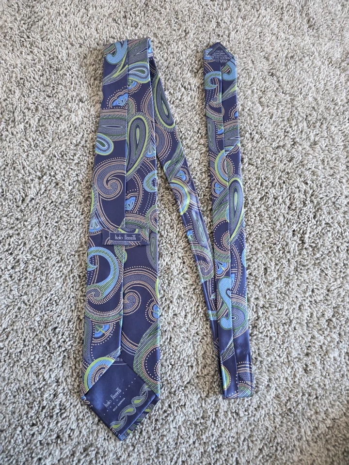 Nuevo ITALO FERRETTI Seda SATINADO Cuello Corbata Bolsillo Cuadrado Set PAISLEY Multicolor Nuevo en Caja Foto 3 de 4