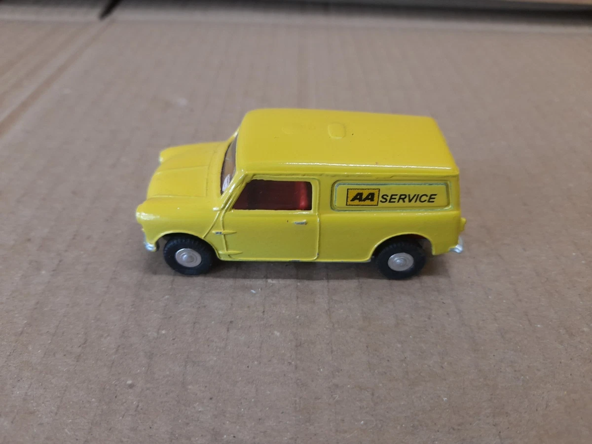 Tri-ang Spot-On Morris Vintage Manufacture Diecast Cars, Trucks