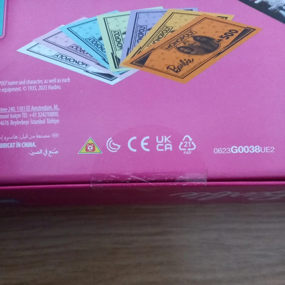 Monopoly Barbie Edition Board Game new Sealed  - Image 3 of 4