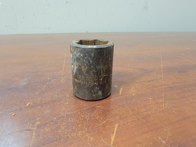 Vintage Proto Professional Tools 7428H 7/8'', 1/2'' Drive 6PT Impact Socket USA
