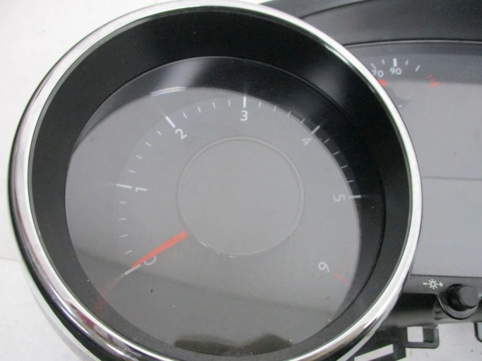 Velocímetro cuadro de instrumentos MP/H KM/H se adapta a PEUGEOT 3008 1.6 HDI 9666625880 Foto 2 de 4