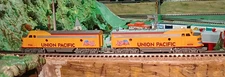 MENARDS O Gauge UNION PACIFIC F-3 A A UNIT DIESEL ENGINE PAIR W/ REMOTE