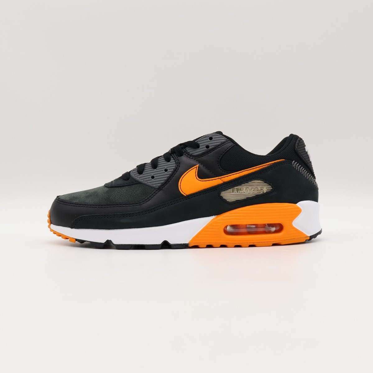 II2353-001 Nike Air Max 90 Tokyo Giants (Men's) | eBay